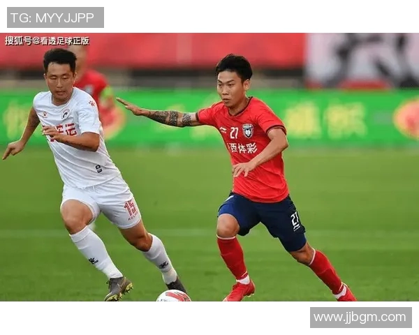 武汉足球队的阵地战体系解析与战术创新探讨 武汉足球队的阵地战体系解析与战术创新探讨