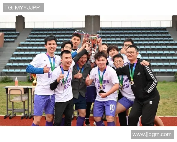 足球与娱乐的交汇点明星们的精彩瞬间混剪合集 足球与娱乐的交汇点明星们的精彩瞬间混剪合集