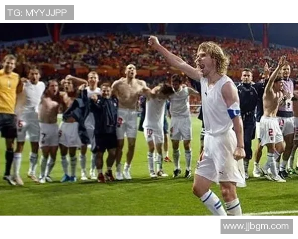 足球明星的辉煌岁月与当今赛场的风云变幻